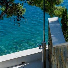 4 Bedroom Villa with Pool, Sumartin, sleeps 8